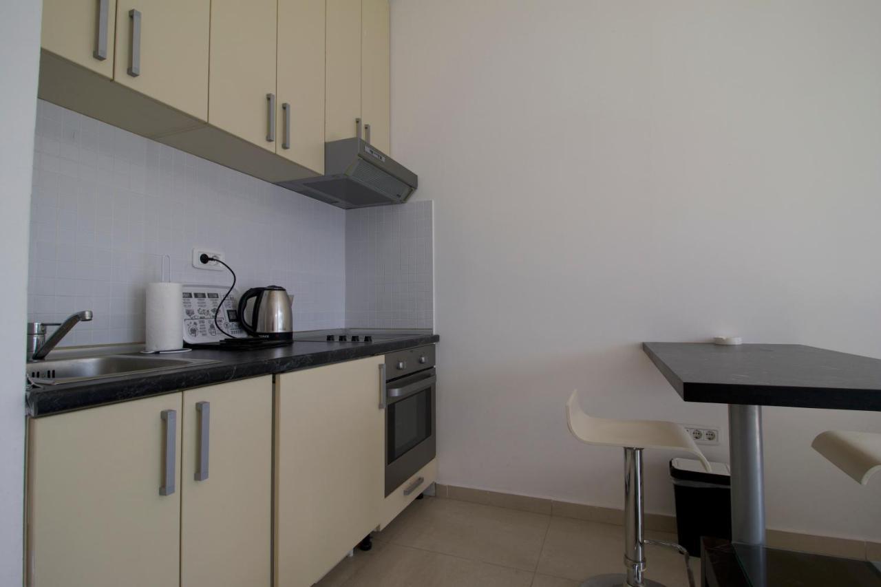 Waterfront Apartments كوتور المظهر الخارجي الصورة