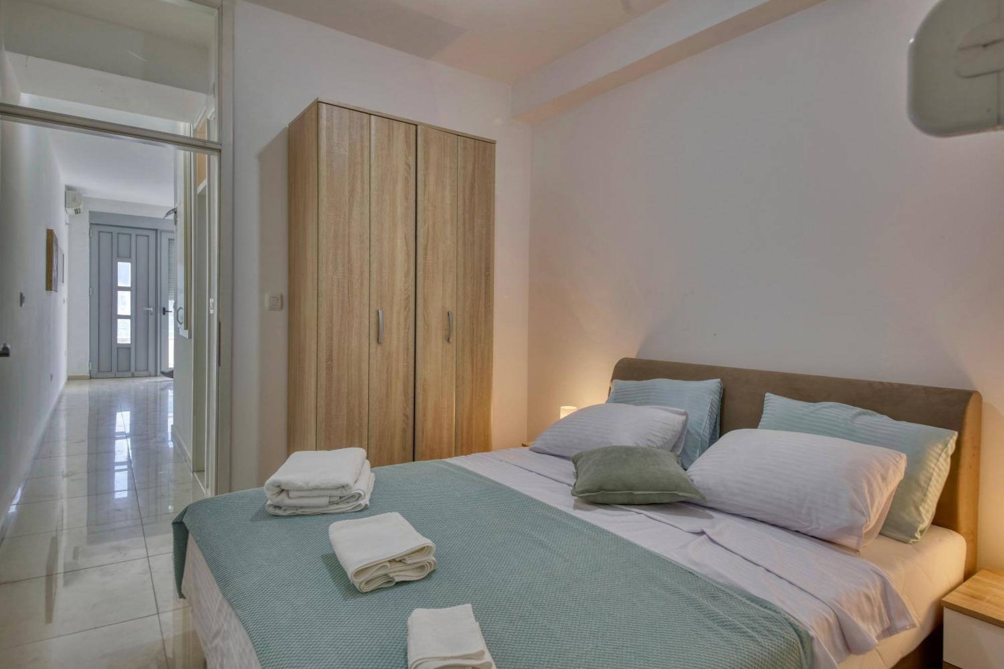 Waterfront Apartments كوتور المظهر الخارجي الصورة