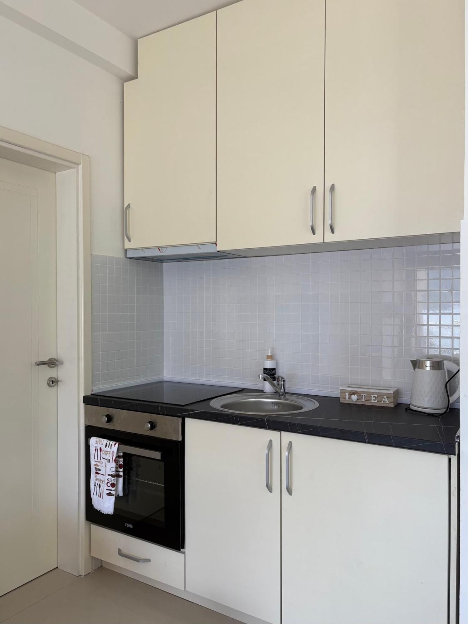Waterfront Apartments كوتور المظهر الخارجي الصورة